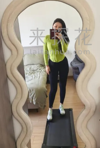 广东深圳沙井白虎骚娜娜平时有健身身材还可以
