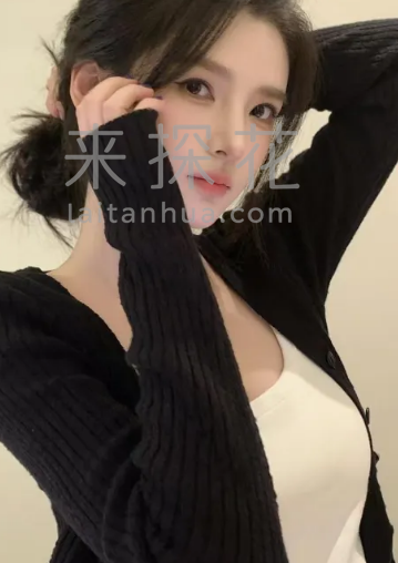 江苏南京南站附近小区高颜大胸冷白皮美女