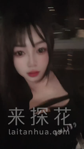 湖北武汉天然E奶蔡文姬有欧美范，很有女人味
